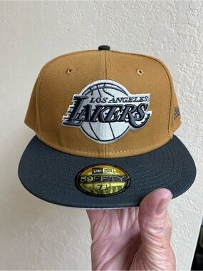 New Era Los Angeles Lakers Two-Tone 59FIFTY Fitted Cap 7 1/4 Authentic NWT